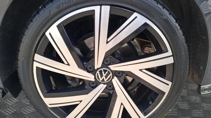 VOLKSWAGEN GOLF  2.0 TDI SCR 150 DSG7 R-LINE  2021 - 90 528 KM
