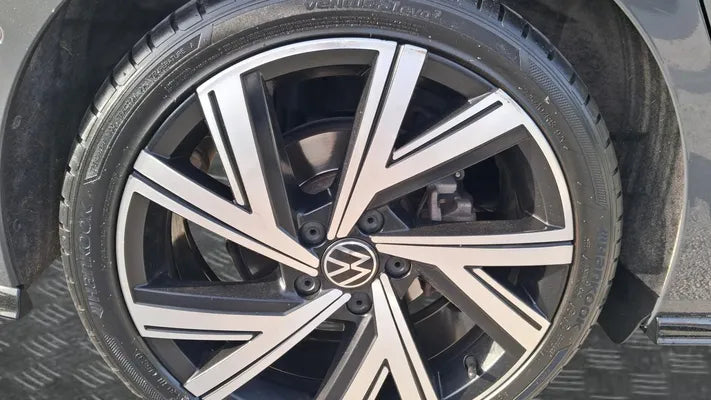 VOLKSWAGEN GOLF  2.0 TDI SCR 150 DSG7 R-LINE  2021 - 90 528 KM