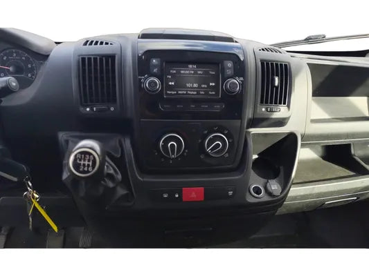 PEUGEOT BOXER FOURGON BOXER TOLE 330 L2H2 BLUEHDI 140 S&S PREMIUM 2022 87 259 KM