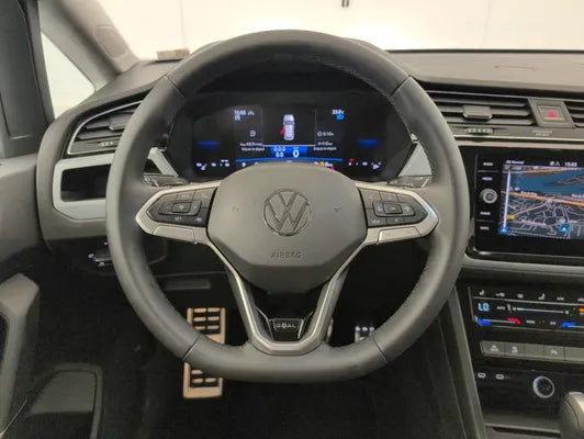 VOLKSWAGEN TOURAN  2.0 TDI 150 DSG7 7PL LIFE PLUS  2025 - 2 850 KM