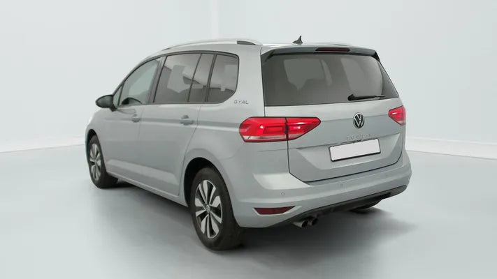 VOLKSWAGEN TOURAN  2.0 TDI 150 DSG7 7PL LIFE PLUS  2025 - 2 850 KM
