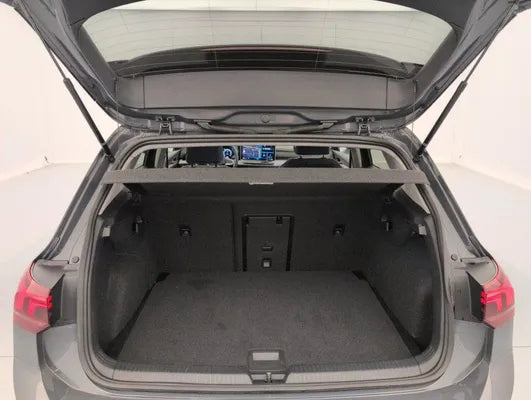 VOLKSWAGEN GOLF  8 1.5 TSI EVO2 116 BVM6 VW EDITION  2024 - 28 880 KM