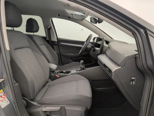 VOLKSWAGEN GOLF  8 1.5 TSI EVO2 116 BVM6 VW EDITION  2024 - 28 880 KM