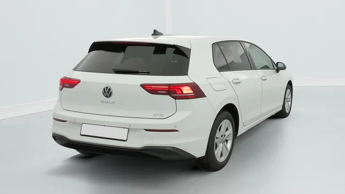 VOLKSWAGEN GOLF  8 1.5 ETSI EVO2 116 DSG7 LIFE PLUS  2025 - 12 351 KM
