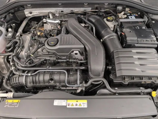 VOLKSWAGEN GOLF  8 1.5 TSI EVO2 116 BVM6 VW EDITION  2024 - 28 880 KM
