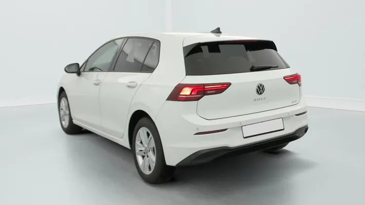 VOLKSWAGEN GOLF  8 1.5 ETSI EVO2 116 DSG7 LIFE PLUS  2025 - 12 351 KM