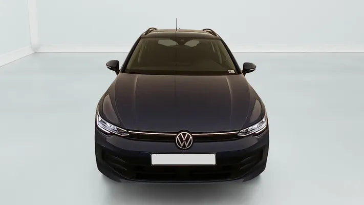 VOLKSWAGEN GOLF SW  GOLF 8 SW 1.5 ETSI EVO2 116 DSG7 LIFE PLUS  2025 - 8 898 KM