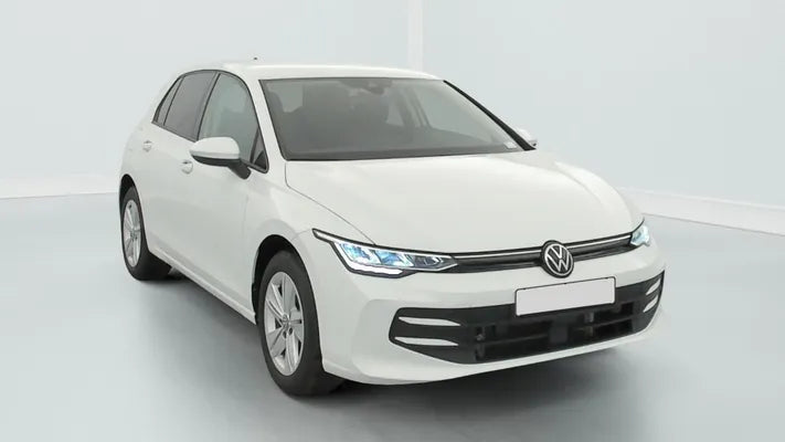 VOLKSWAGEN GOLF  8 1.5 ETSI EVO2 116 DSG7 LIFE PLUS  2025 - 12 351 KM