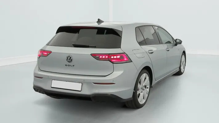 VOLKSWAGEN GOLF  8 2.0 TDI 150 DSG7 R-LINE  2025 - 7 856 KM