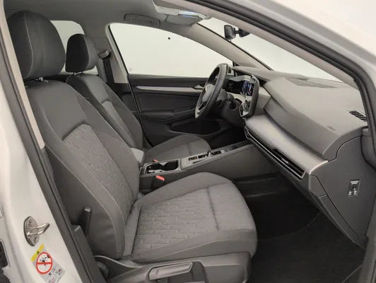 VOLKSWAGEN GOLF  8 1.5 ETSI EVO2 116 DSG7 LIFE PLUS  2025 - 12 351 KM