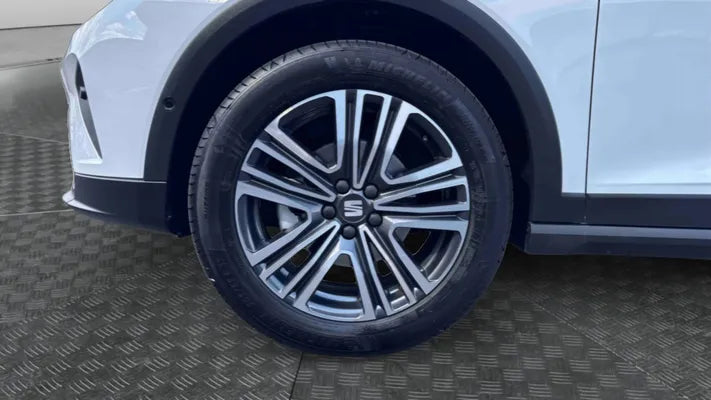 SEAT ARONA  1.0 TSI 95 PS Start-Stopp 5-Gang-Schaltgetriebe COPA