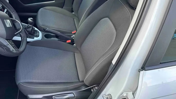 SEAT ARONA  1.0 TSI 95 PS Start-Stopp 5-Gang-Schaltgetriebe COPA