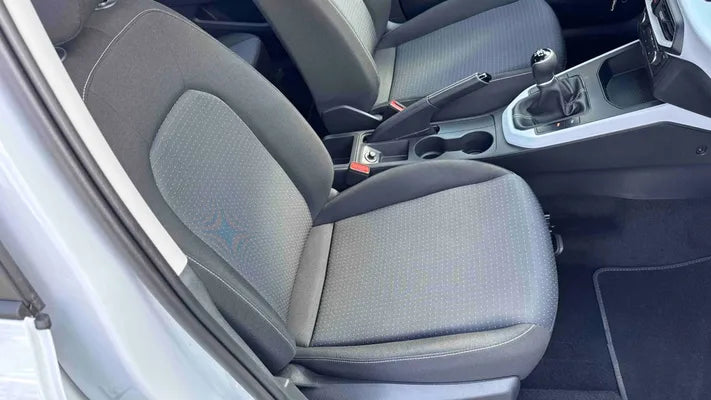 SEAT ARONA  1.0 TSI 95 PS Start-Stopp 5-Gang-Schaltgetriebe COPA