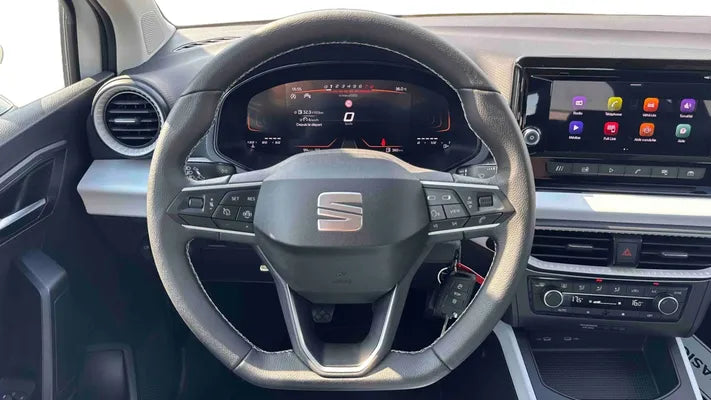 SEAT ARONA  1.0 TSI 95 PS Start-Stopp 5-Gang-Schaltgetriebe COPA