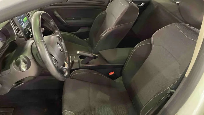 RENAULT MEGANE IV SOCIÉTÉ  Blue dCi 95 Air Nav 2-Türer