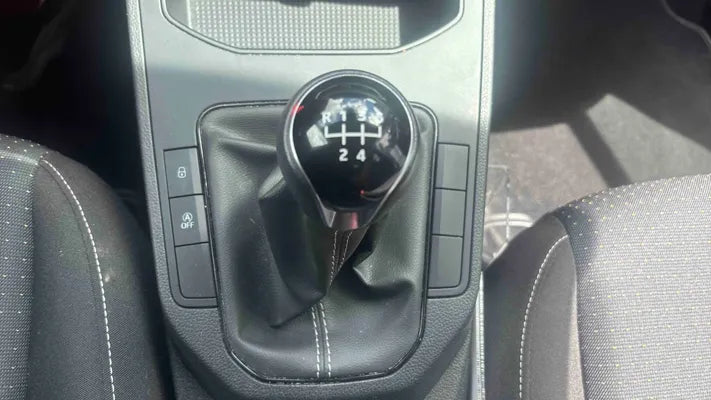 SEAT IBIZA  1.0 MPI 80 PS Start-Stopp-System 5-Gang-Schaltgetriebe STYLE
